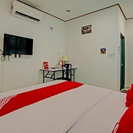 ホテル Capital O 90423 Teratai Chalet Kampong Raja エクステリア 写真
