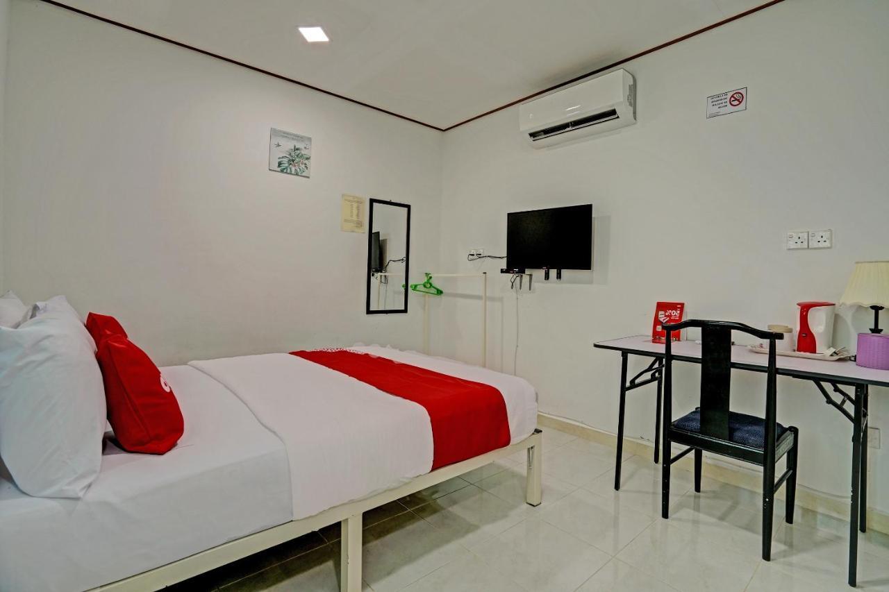 ホテル Capital O 90423 Teratai Chalet Kampong Raja エクステリア 写真